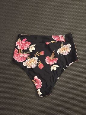 Cupshe Black High-Waist Floral Bikini Bottoms with Pink and Cream Flowers